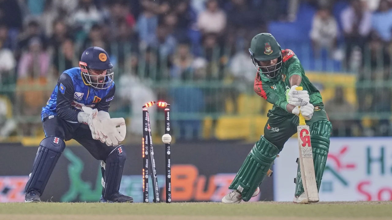 শ্রীলঙ্কার কাছে অসহায় আত্মসমর্পনে সিরিজ হারল বাংলাদেশ